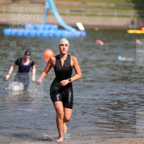 08.09.2024 - Stadtparktriathlon Michael Strokosch http://msf.ph/oto/7035326 08.09.2024 12:12:39 Schwimmen 903, 918 meine-sportfotos.de
