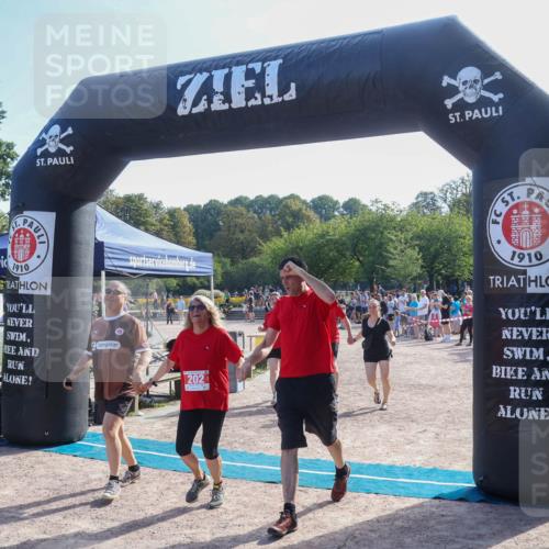 08.09.2024 - Stadtparktriathlon Luisa Fischer http://msf.ph/oto/7035327 08.09.2024 11:12:24 Ziel 191, 202 meine-sportfotos.de