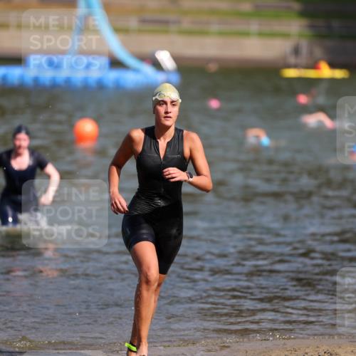 08.09.2024 - Stadtparktriathlon Michael Strokosch http://msf.ph/oto/7035332 08.09.2024 12:12:40 Schwimmen 903, 918 meine-sportfotos.de