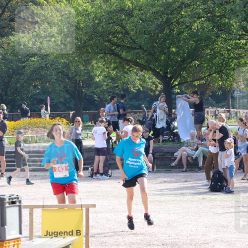 08.09.2024 - Stadtparktriathlon Luisa Fischer http://msf.ph/oto/7035333 08.09.2024 11:13:38 Ziel 243 meine-sportfotos.de