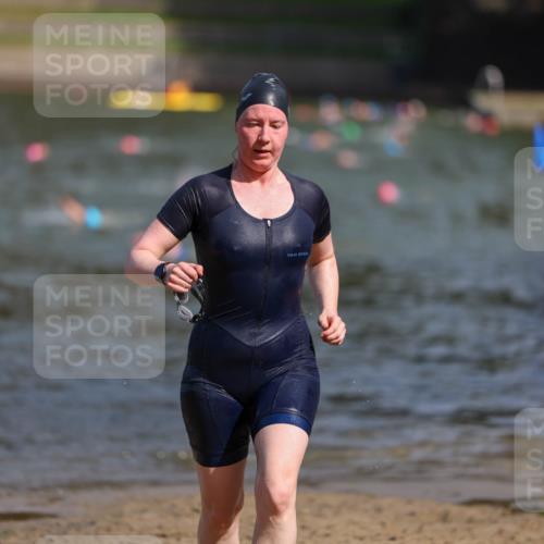 08.09.2024 - Stadtparktriathlon Michael Strokosch http://msf.ph/oto/7035355 08.09.2024 12:12:46 Schwimmen 918 meine-sportfotos.de