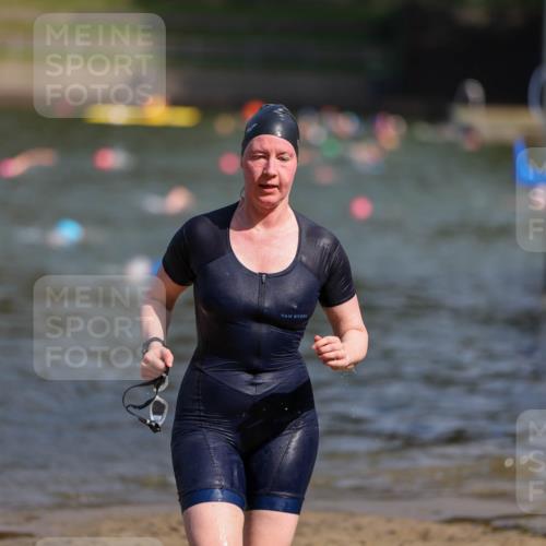 08.09.2024 - Stadtparktriathlon Michael Strokosch http://msf.ph/oto/7035357 08.09.2024 12:12:47 Schwimmen 865, 918 meine-sportfotos.de