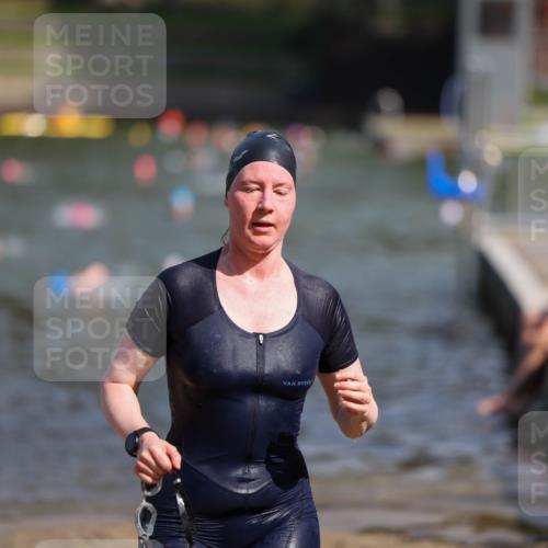 08.09.2024 - Stadtparktriathlon Michael Strokosch http://msf.ph/oto/7035364 08.09.2024 12:12:47 Schwimmen 865, 918 meine-sportfotos.de