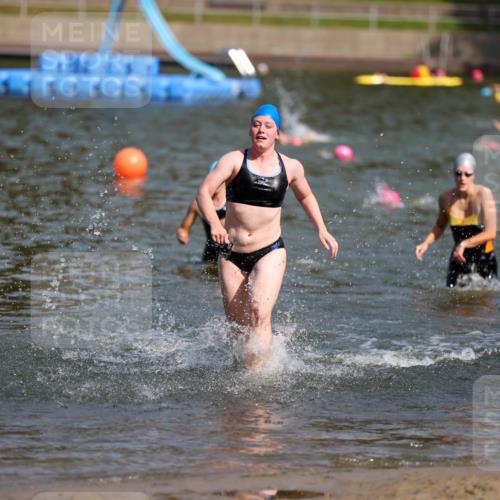 08.09.2024 - Stadtparktriathlon Michael Strokosch http://msf.ph/oto/7035372 08.09.2024 12:12:58 Schwimmen 865, 866, 887 meine-sportfotos.de
