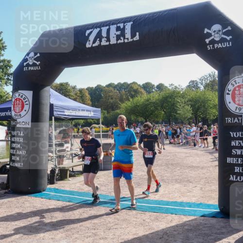 08.09.2024 - Stadtparktriathlon Luisa Fischer http://msf.ph/oto/7035392 08.09.2024 11:14:04 Ziel 253 meine-sportfotos.de