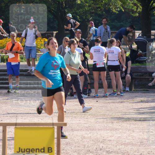 08.09.2024 - Stadtparktriathlon Luisa Fischer http://msf.ph/oto/7035400 08.09.2024 11:14:32 Ziel 242 meine-sportfotos.de