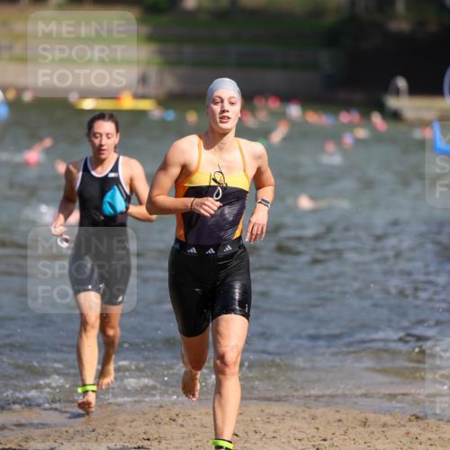 08.09.2024 - Stadtparktriathlon Michael Strokosch http://msf.ph/oto/7035411 08.09.2024 12:13:05 Schwimmen 866, 887 meine-sportfotos.de