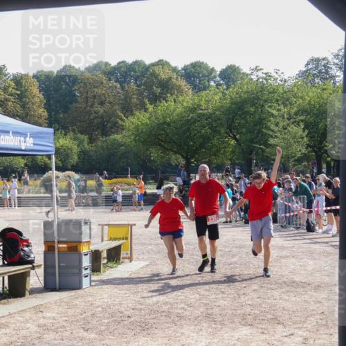 08.09.2024 - Stadtparktriathlon Luisa Fischer http://msf.ph/oto/7035467 08.09.2024 11:16:13 Ziel 235 meine-sportfotos.de