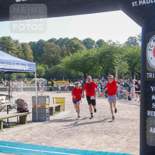08.09.2024 - Stadtparktriathlon Luisa Fischer http://msf.ph/oto/7035471 08.09.2024 11:16:13 Ziel 235 meine-sportfotos.de