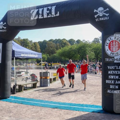 08.09.2024 - Stadtparktriathlon Luisa Fischer http://msf.ph/oto/7035475 08.09.2024 11:16:14 Ziel 235 meine-sportfotos.de