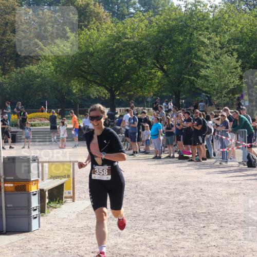 08.09.2024 - Stadtparktriathlon Luisa Fischer http://msf.ph/oto/7035491 08.09.2024 11:16:57 Ziel 358 meine-sportfotos.de
