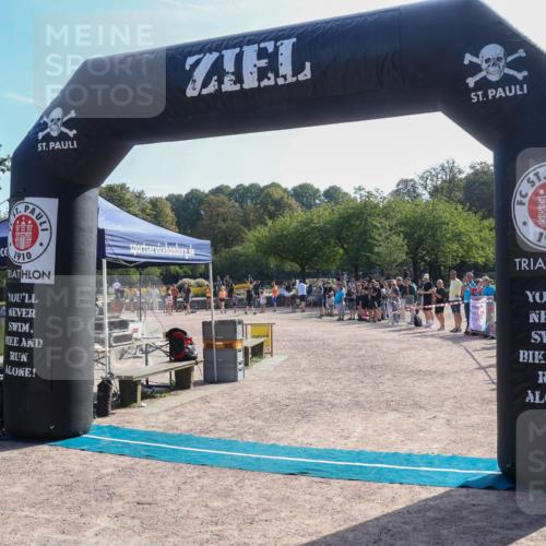 08.09.2024 - Stadtparktriathlon Luisa Fischer http://msf.ph/oto/7035501 08.09.2024 11:16:59 Ziel 358 meine-sportfotos.de