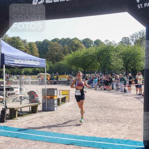 08.09.2024 - Stadtparktriathlon Luisa Fischer http://msf.ph/oto/7035520 08.09.2024 11:17:39 Ziel 292 meine-sportfotos.de
