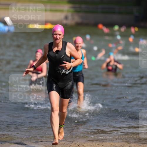 08.09.2024 - Stadtparktriathlon Michael Strokosch http://msf.ph/oto/7035546 08.09.2024 12:13:37 Schwimmen 859, 868, 876, 879 meine-sportfotos.de