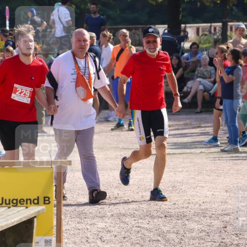 08.09.2024 - Stadtparktriathlon Luisa Fischer http://msf.ph/oto/7035548 08.09.2024 11:19:13 Ziel 229 meine-sportfotos.de