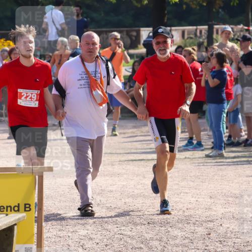 08.09.2024 - Stadtparktriathlon Luisa Fischer http://msf.ph/oto/7035550 08.09.2024 11:19:13 Ziel 229 meine-sportfotos.de