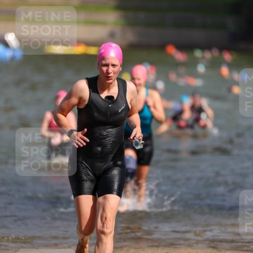 08.09.2024 - Stadtparktriathlon Michael Strokosch http://msf.ph/oto/7035553 08.09.2024 12:13:38 Schwimmen 851, 859, 868, 876, 879 meine-sportfotos.de