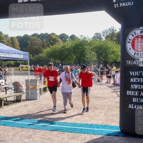 08.09.2024 - Stadtparktriathlon Luisa Fischer http://msf.ph/oto/7035576 08.09.2024 11:19:17 Ziel 229 meine-sportfotos.de
