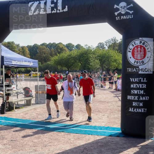 08.09.2024 - Stadtparktriathlon Luisa Fischer http://msf.ph/oto/7035580 08.09.2024 11:19:17 Ziel 229 meine-sportfotos.de