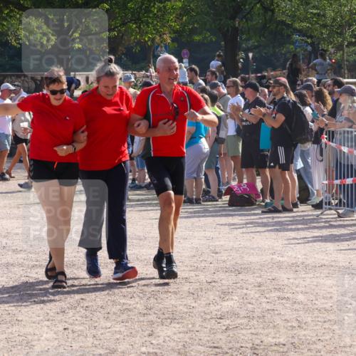 08.09.2024 - Stadtparktriathlon Luisa Fischer http://msf.ph/oto/7035592 08.09.2024 11:19:21 Ziel 229, 230 meine-sportfotos.de