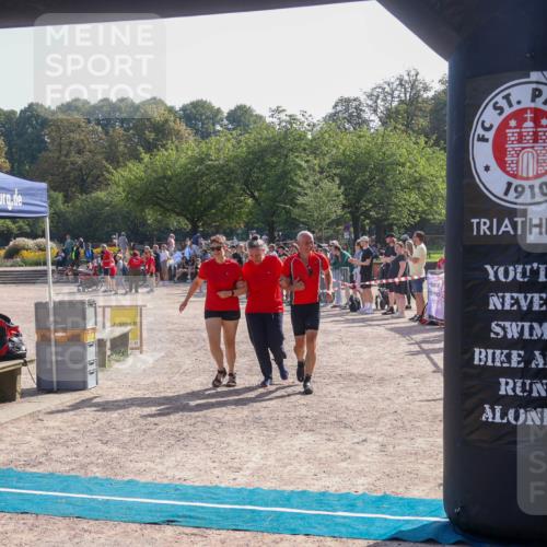 08.09.2024 - Stadtparktriathlon Luisa Fischer http://msf.ph/oto/7035614 08.09.2024 11:19:24 Ziel 229, 230, 275 meine-sportfotos.de