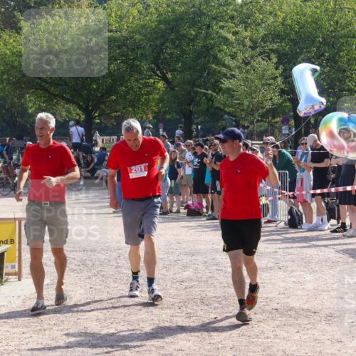 08.09.2024 - Stadtparktriathlon Luisa Fischer http://msf.ph/oto/7035645 08.09.2024 11:19:34 Ziel 201, 275 meine-sportfotos.de