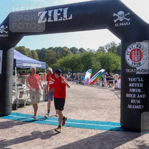 08.09.2024 - Stadtparktriathlon Luisa Fischer http://msf.ph/oto/7035664 08.09.2024 11:19:36 Ziel 201, 275 meine-sportfotos.de