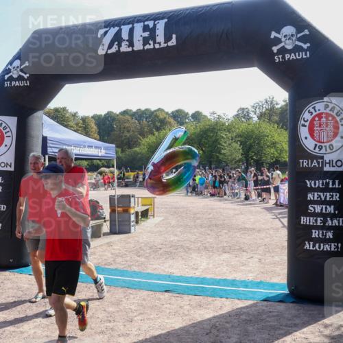 08.09.2024 - Stadtparktriathlon Luisa Fischer http://msf.ph/oto/7035672 08.09.2024 11:19:37 Ziel 201 meine-sportfotos.de