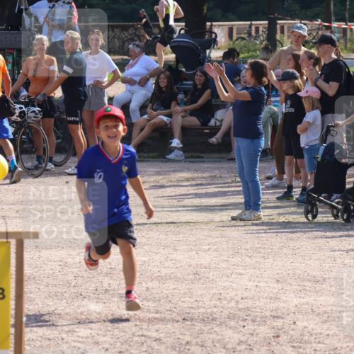 08.09.2024 - Stadtparktriathlon Luisa Fischer http://msf.ph/oto/7035674 08.09.2024 11:20:00 Ziel 223 meine-sportfotos.de