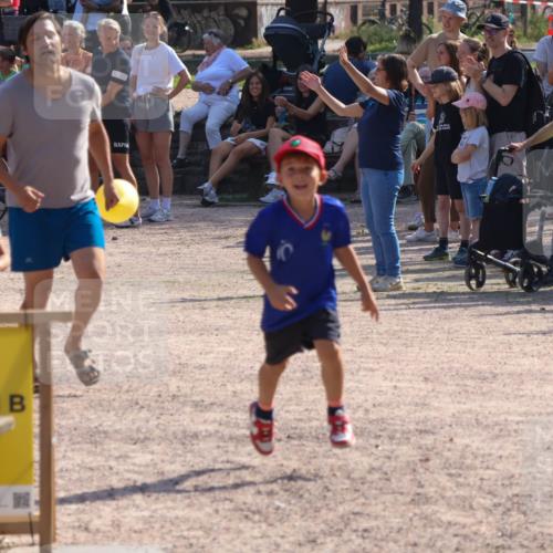08.09.2024 - Stadtparktriathlon Luisa Fischer http://msf.ph/oto/7035677 08.09.2024 11:20:00 Ziel 223 meine-sportfotos.de