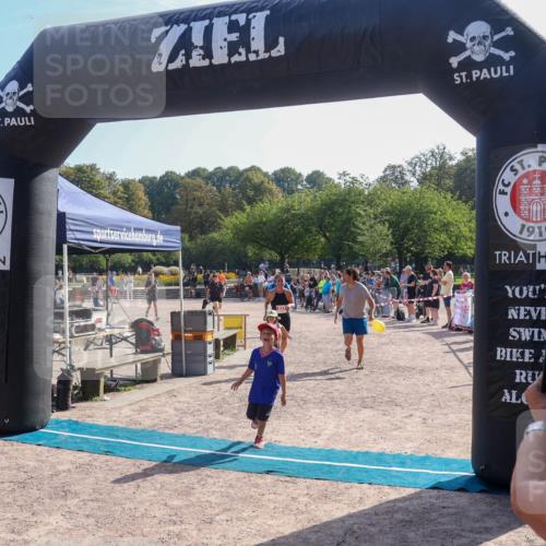 08.09.2024 - Stadtparktriathlon Luisa Fischer http://msf.ph/oto/7035701 08.09.2024 11:20:03 Ziel 223, 288 meine-sportfotos.de