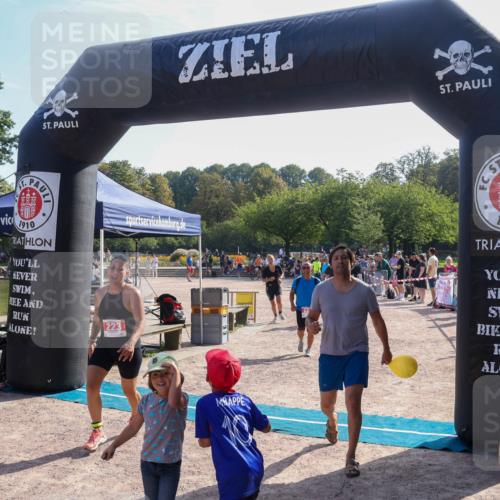 08.09.2024 - Stadtparktriathlon Luisa Fischer http://msf.ph/oto/7035722 08.09.2024 11:20:06 Ziel 223, 288 meine-sportfotos.de