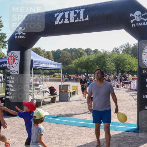 08.09.2024 - Stadtparktriathlon Luisa Fischer http://msf.ph/oto/7035726 08.09.2024 11:20:07 Ziel 223, 288 meine-sportfotos.de