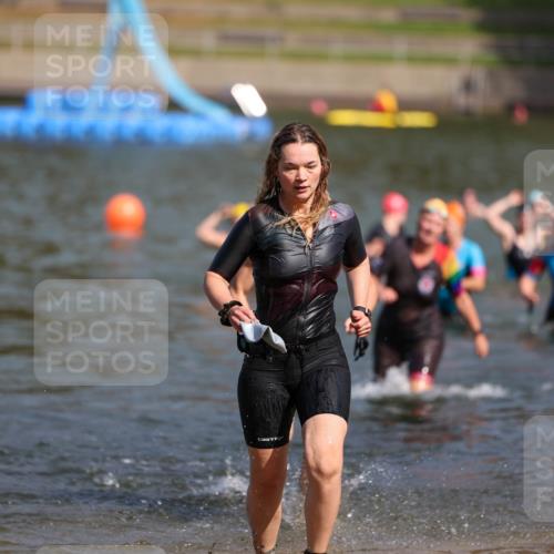 08.09.2024 - Stadtparktriathlon Michael Strokosch http://msf.ph/oto/7035732 08.09.2024 12:14:18 Schwimmen 853, 857, 884, 912, 925, 926 meine-sportfotos.de