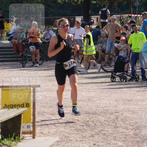 08.09.2024 - Stadtparktriathlon Luisa Fischer http://msf.ph/oto/7035733 08.09.2024 11:21:24 Ziel 311 meine-sportfotos.de