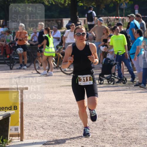 08.09.2024 - Stadtparktriathlon Luisa Fischer http://msf.ph/oto/7035736 08.09.2024 11:21:25 Ziel 311 meine-sportfotos.de