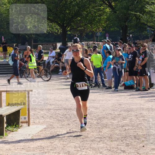 08.09.2024 - Stadtparktriathlon Luisa Fischer http://msf.ph/oto/7035741 08.09.2024 11:21:25 Ziel 311 meine-sportfotos.de