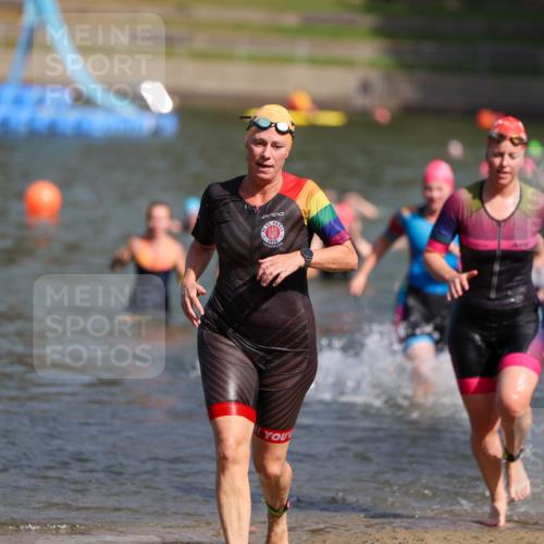 08.09.2024 - Stadtparktriathlon Michael Strokosch http://msf.ph/oto/7035770 08.09.2024 12:14:24 Schwimmen 857, 875, 881, 884, 925, 926, 940 meine-sportfotos.de