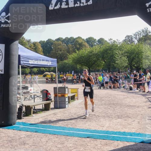 08.09.2024 - Stadtparktriathlon Luisa Fischer http://msf.ph/oto/7035773 08.09.2024 11:21:54 Ziel 361 meine-sportfotos.de