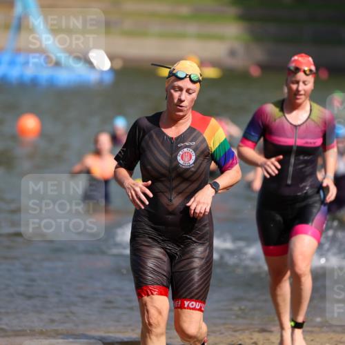 08.09.2024 - Stadtparktriathlon Michael Strokosch http://msf.ph/oto/7035776 08.09.2024 12:14:24 Schwimmen 857, 875, 881, 884, 925, 926, 940 meine-sportfotos.de