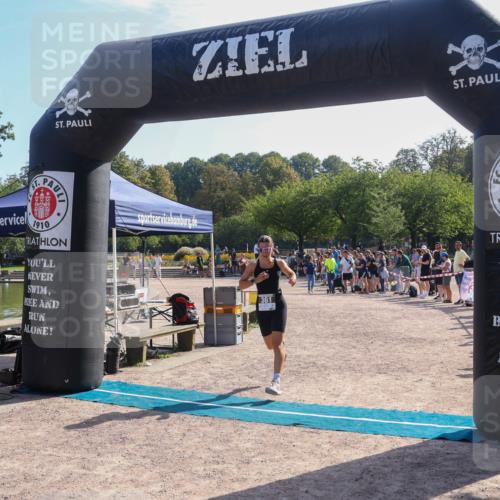 08.09.2024 - Stadtparktriathlon Luisa Fischer http://msf.ph/oto/7035777 08.09.2024 11:21:54 Ziel 361 meine-sportfotos.de