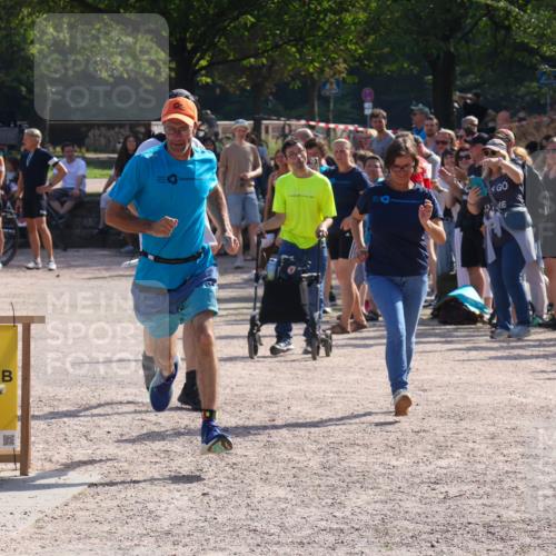08.09.2024 - Stadtparktriathlon Luisa Fischer http://msf.ph/oto/7035784 08.09.2024 11:22:06 Ziel 254 meine-sportfotos.de