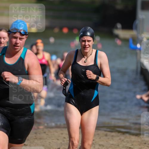 08.09.2024 - Stadtparktriathlon Michael Strokosch http://msf.ph/oto/7035844 08.09.2024 12:14:39 Schwimmen 848, 864, 883, 897, 900, 924, 927 meine-sportfotos.de