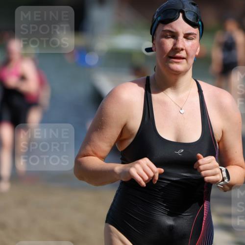 08.09.2024 - Stadtparktriathlon Michael Strokosch http://msf.ph/oto/7035871 08.09.2024 12:14:46 Schwimmen 848, 864, 885, 897, 905, 919, 927 meine-sportfotos.de
