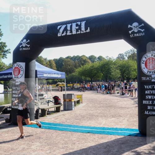 08.09.2024 - Stadtparktriathlon Luisa Fischer http://msf.ph/oto/7035874 08.09.2024 11:23:02 Ziel 353 meine-sportfotos.de
