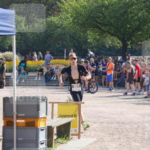 08.09.2024 - Stadtparktriathlon Luisa Fischer http://msf.ph/oto/7035877 08.09.2024 11:23:32 Ziel 283, 387 meine-sportfotos.de