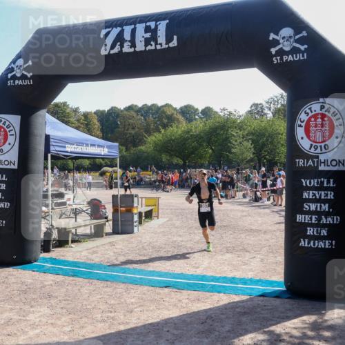 08.09.2024 - Stadtparktriathlon Luisa Fischer http://msf.ph/oto/7035890 08.09.2024 11:23:33 Ziel 283, 387 meine-sportfotos.de