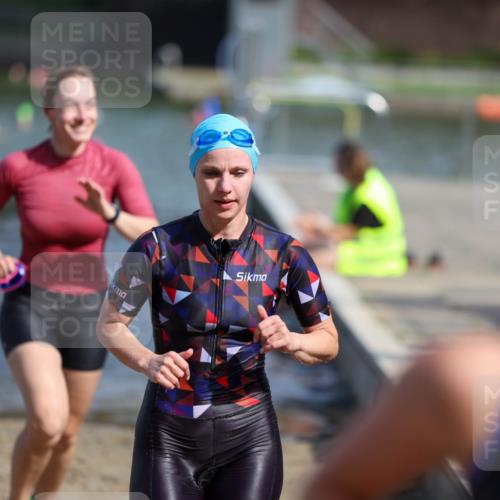 08.09.2024 - Stadtparktriathlon Michael Strokosch http://msf.ph/oto/7035902 08.09.2024 12:14:54 Schwimmen 854, 885, 897, 905, 919 meine-sportfotos.de