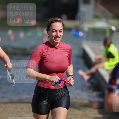 08.09.2024 - Stadtparktriathlon Michael Strokosch http://msf.ph/oto/7035909 08.09.2024 12:14:55 Schwimmen 854, 885, 897, 905, 919 meine-sportfotos.de