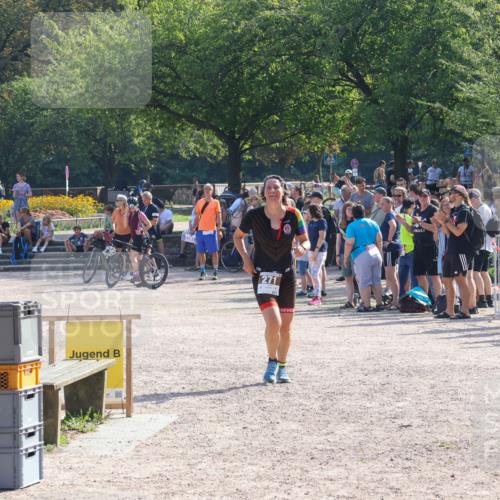 08.09.2024 - Stadtparktriathlon Luisa Fischer http://msf.ph/oto/7035917 08.09.2024 11:23:56 Ziel 271 meine-sportfotos.de